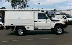 2021 Toyota
Landcruiser GXL