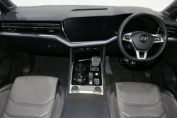 2020 Volkswagen Touareg 210TDI R-Line