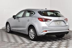 2018 Mazda 3 Neo Sport