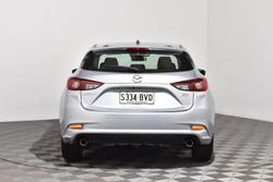 2018 Mazda 3 Neo Sport