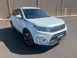 2022 Suzuki
Vitara Turbo