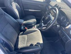 2022 Suzuki
Vitara Turbo