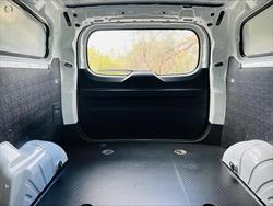 2025 LDV G10