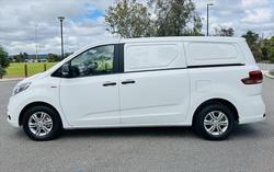 2025 LDV G10