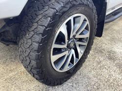 2017 Nissan Navara ST-X