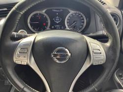 2017 Nissan
Navara ST-X