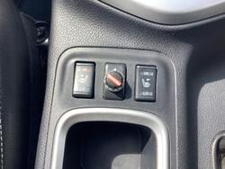 2017 Nissan Navara ST-X