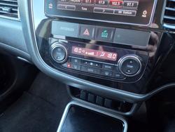 2017 Mitsubishi Outlander LS