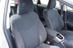 2015 Toyota Prius ZVW30R Silver Pearl