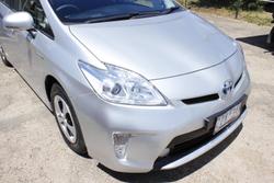 2015 Toyota Prius ZVW30R Silver Pearl