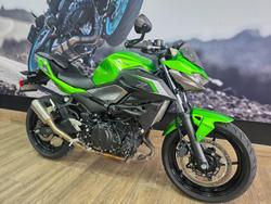 2025 Kawasaki Z500 GREEN