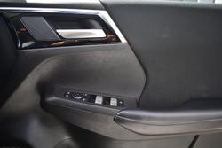 2023 Mitsubishi Outlander ES