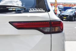 2023 Mitsubishi Outlander ES