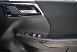 2023 Mitsubishi Outlander ES