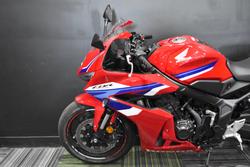 2024 Honda CBR650R Red