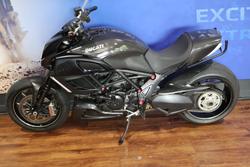 2012 Ducati DIAVEL CARBON Black