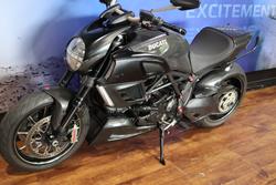 2012 Ducati DIAVEL CARBON Black