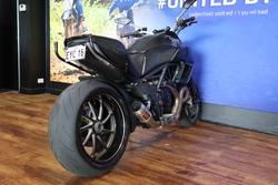 2012 Ducati DIAVEL CARBON Black