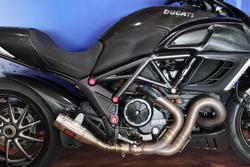 2012 Ducati DIAVEL CARBON Black