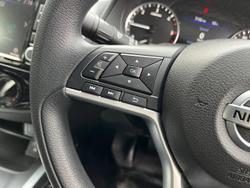 2021 Nissan Navara SL