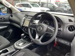 2021 Nissan Navara SL
