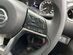 2021 Nissan Navara SL