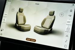 2025 Land Rover Discovery Sport P300e Dynamic SE