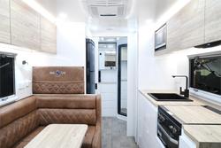 2025 Royal Flair
DESIGNER