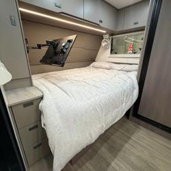 2025 JAYCO BASE STATION 24.75-6.4T.BS-MY25