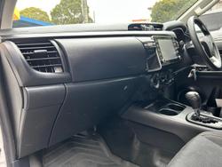 2020 Toyota Hilux SR