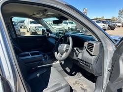 2023 Toyota TUNDRA Tundra 3.5L Hyb Pick-up 10AT Limited 8672641 001