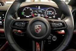 2023 Porsche Cayenne S