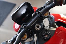 2025 Ducati Streetfighter V2 S Streetfighter Red