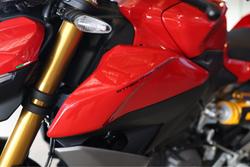 2025 Ducati Streetfighter V2 S Streetfighter Red