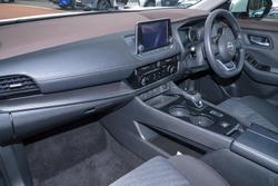 2024 Nissan X-TRAIL ST