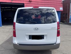 2012 Hyundai iMax TQ-W MY12 Creamy White