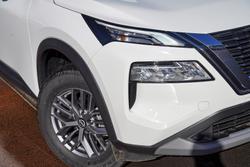 2024 Nissan X-TRAIL ST