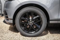 2025 Land Rover Range Rover Velar P250 Dynamic SE