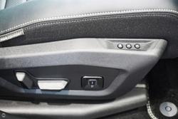 2025 Peugeot 5008 GT Premium Hybrid