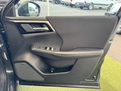 2025 Mitsubishi Outlander ES