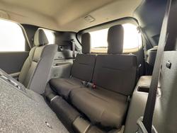 2025 Mitsubishi Outlander ES