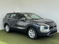 2025 Mitsubishi Outlander ES