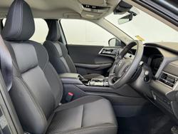 2025 Mitsubishi Outlander ES