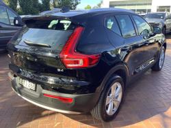 2022 Volvo XC40 Plus B4