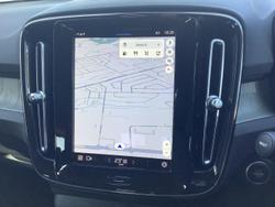 2022 Volvo XC40 Plus B4