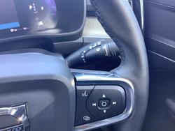 2022 Volvo XC40 Plus B4