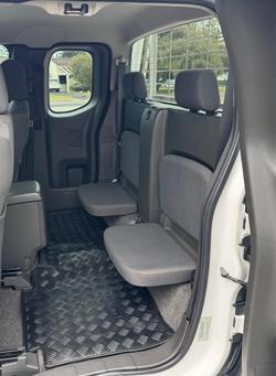 2011 Nissan Navara RX