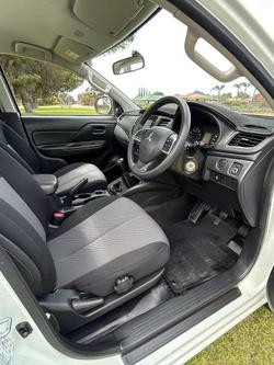 2022 Mitsubishi Triton GLX