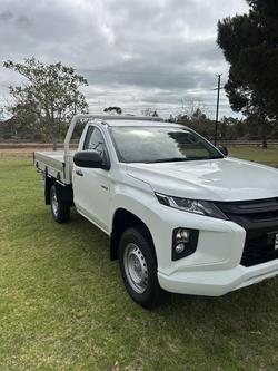 2022 Mitsubishi Triton GLX