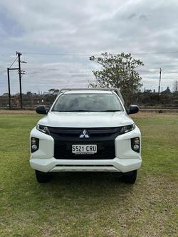 2022 Mitsubishi Triton GLX